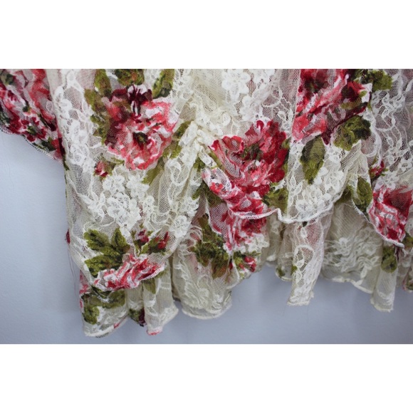 The Pyramid Collection Layered Floral Feminine Semi Sheer Top Medium - Picture 7 of 11